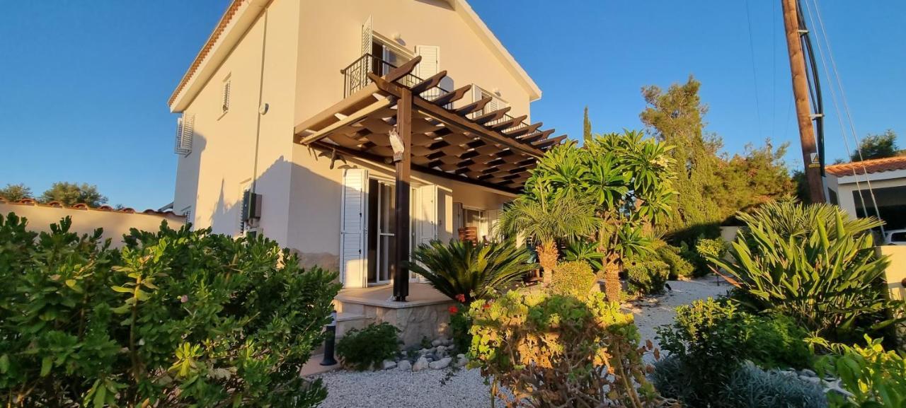 Fab Sea And Mountain View Villa, Walking Distance From The Sandy Beach Yialia 외부 사진
